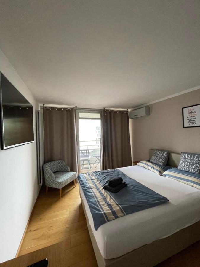 Mr And Mrs Bright 5 Appartement Ljubljana Buitenkant foto